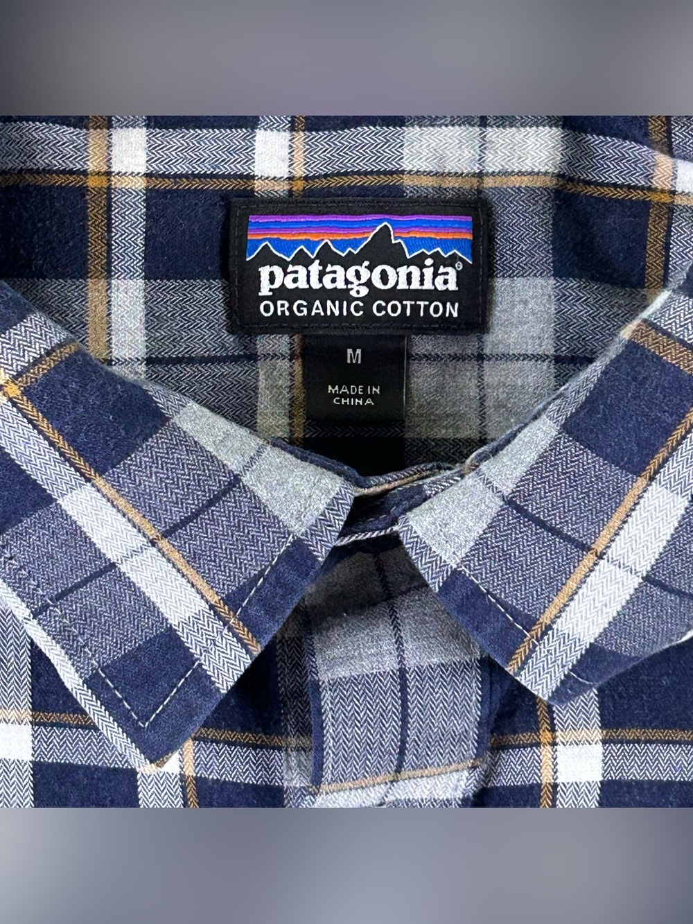 Patagonia Men’s 100% Pima Cotton Button Down Work Polo Shirt M Blue Check Plaid